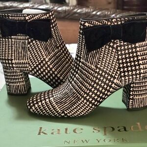 NEW! Kate Spade Black & White Pattern Block Heel Bow Ankle Boots